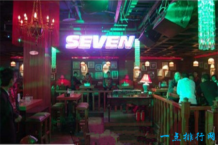 SEVEN CLUB