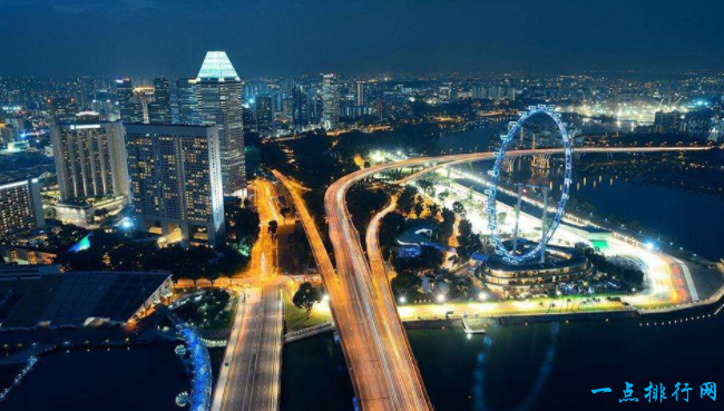 新加坡 人均GDP：52961美元