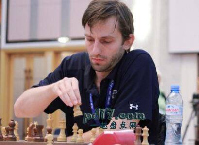 国际象棋选手Top8：格里斯丘克 2785