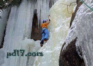 世界上恐怖荒野运动Top2：落基山冰瀑布攀登