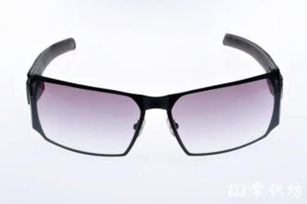 世界十大眼镜品牌排行榜 眼镜品牌推荐