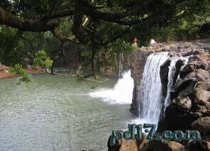游泳环境最恶劣的地方Top3：Kipu瀑布